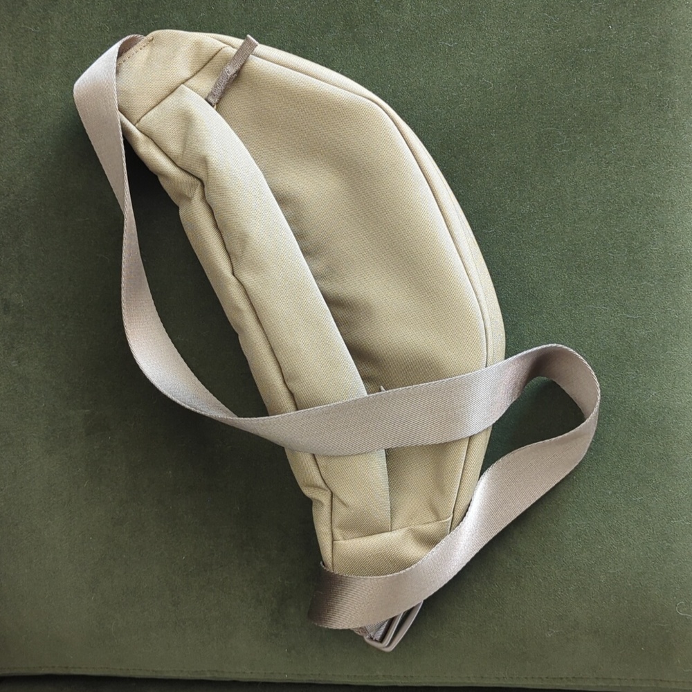 Everlane Renew Transit Fanny Pack